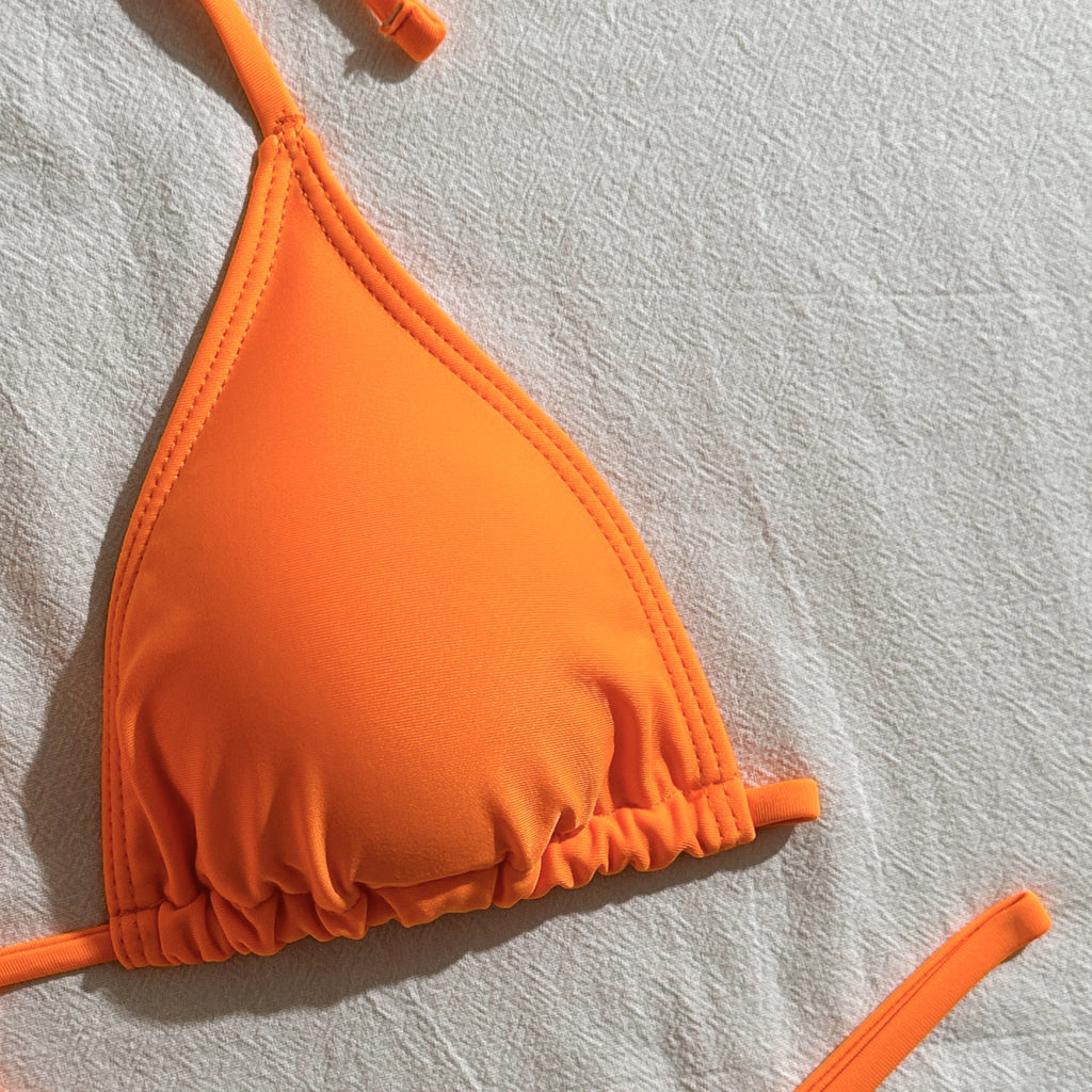 Set Playero de 3 Piezas: Bikini y Vestido de Malla Cut-Out